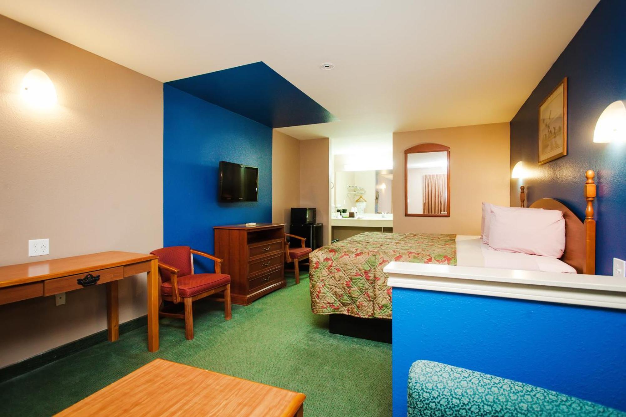 Scottish Inn & Suites Hankamer Zimmer foto